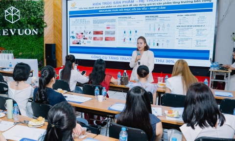 Uyen Phuong Professional Cosmetic tổ chức hội thảo ngành làm đẹp Hà Nội tại The Vuon 