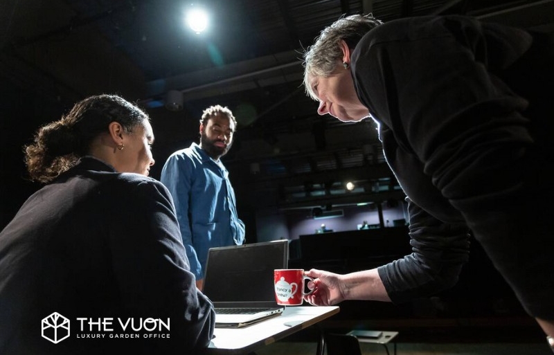 Rehearsal là gì? Hướng dẫn tập dợt chương trình hiệu quả