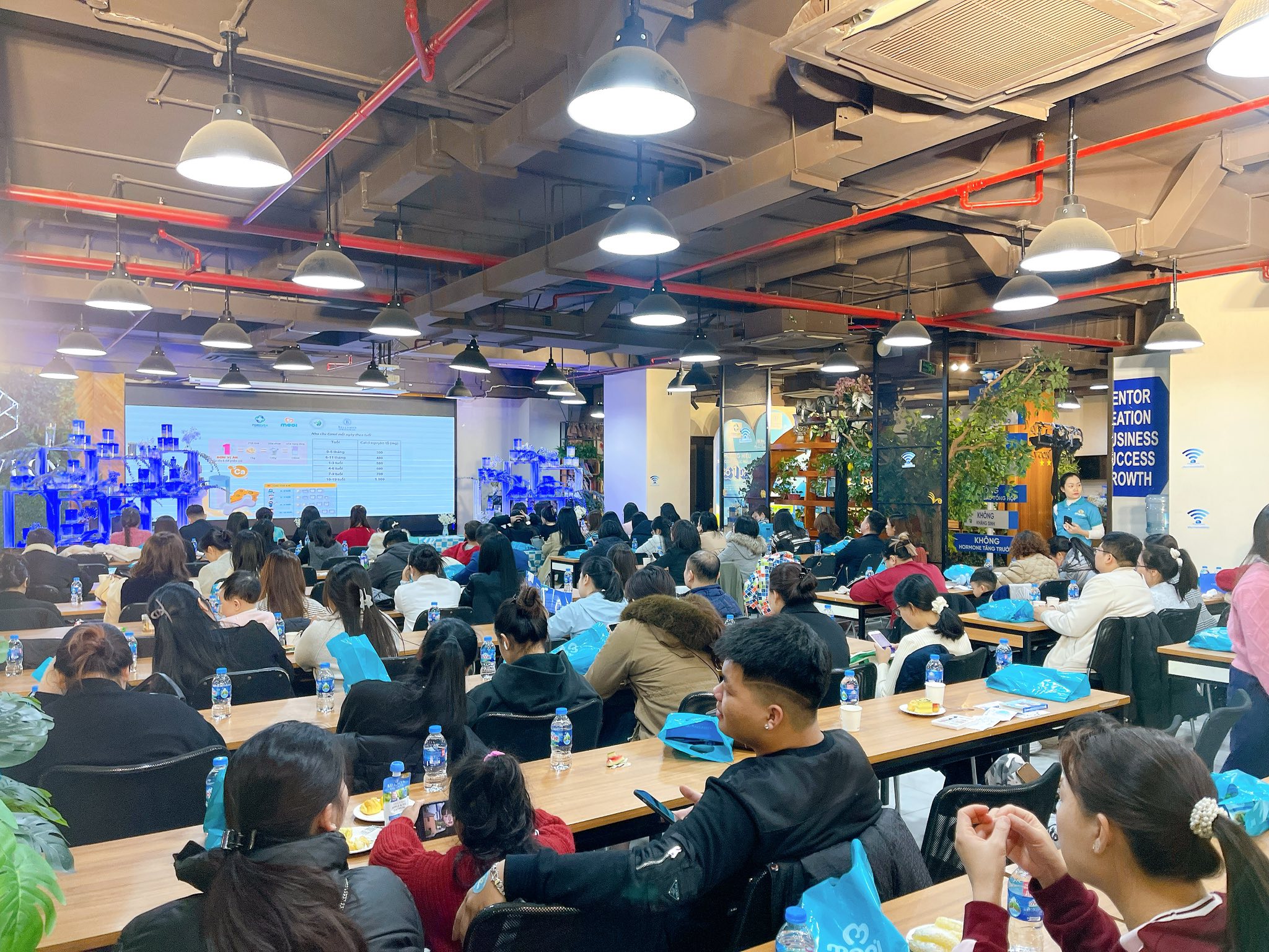 Bellamy và Forever Việt Nam chọn The Vuon tổ chức workshop xu hướng hữu cơ