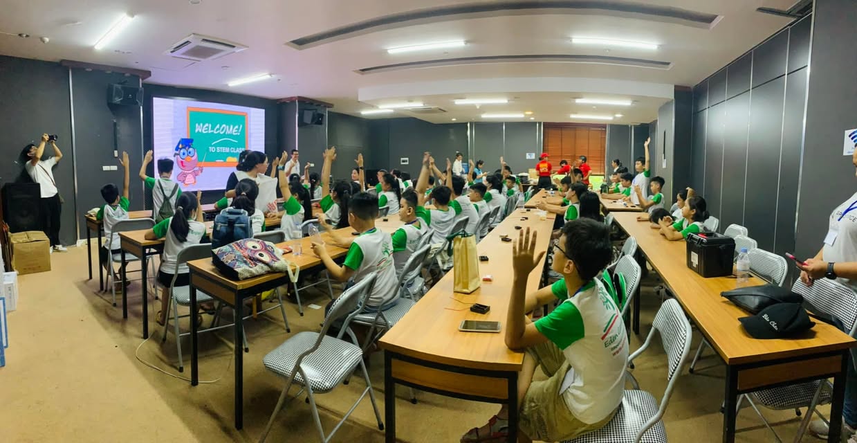 Workshop EDEN English Center tại The Vuon cho các búp măng non