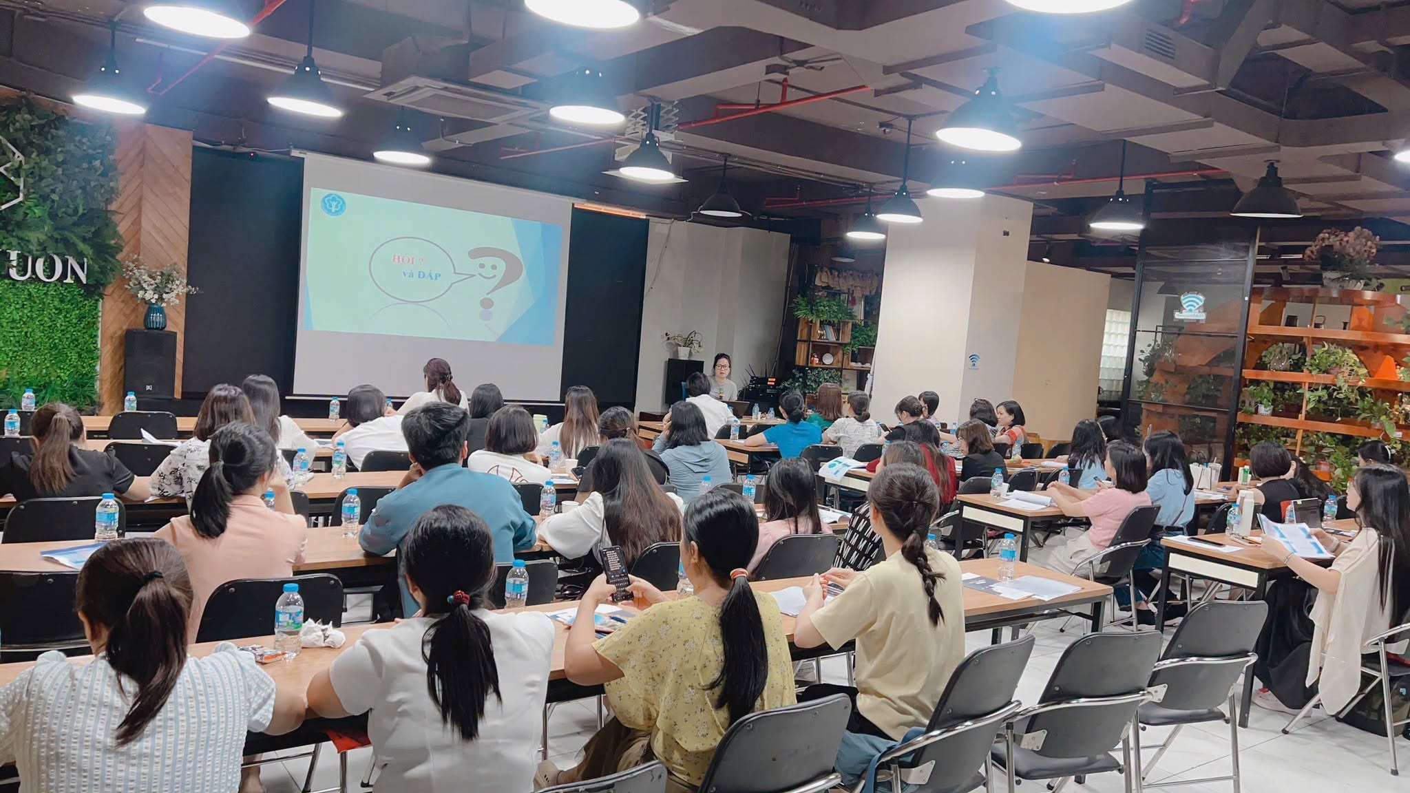 Nhìn lại lớp tập huấn BHXH, BHYT, BHTN 2026 cùng EFY Việt Nam tại The Vuon