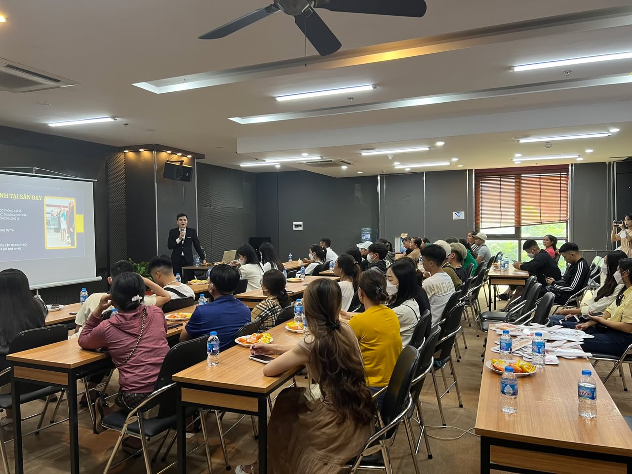 GRAND EDU tổ chức buổi hướng dẫn trước khi bay du học tại The Vuon