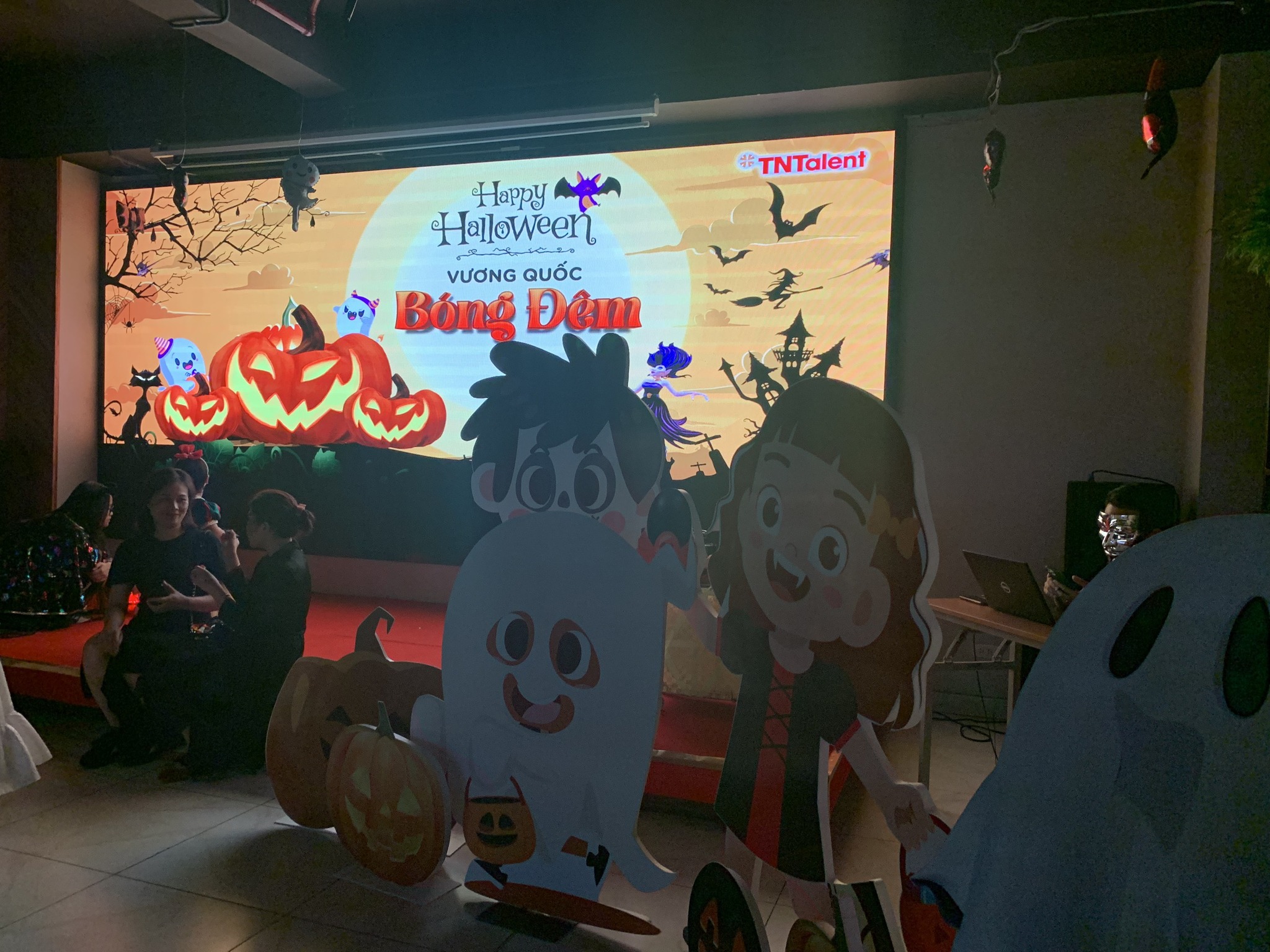 TNTalent tổ chức sự kiện Halloween ấn tượng tại The Vuon