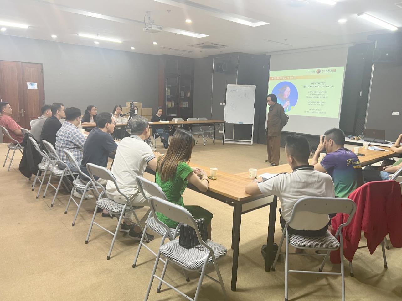 Lớp học Phật pháp tại The Vuon 