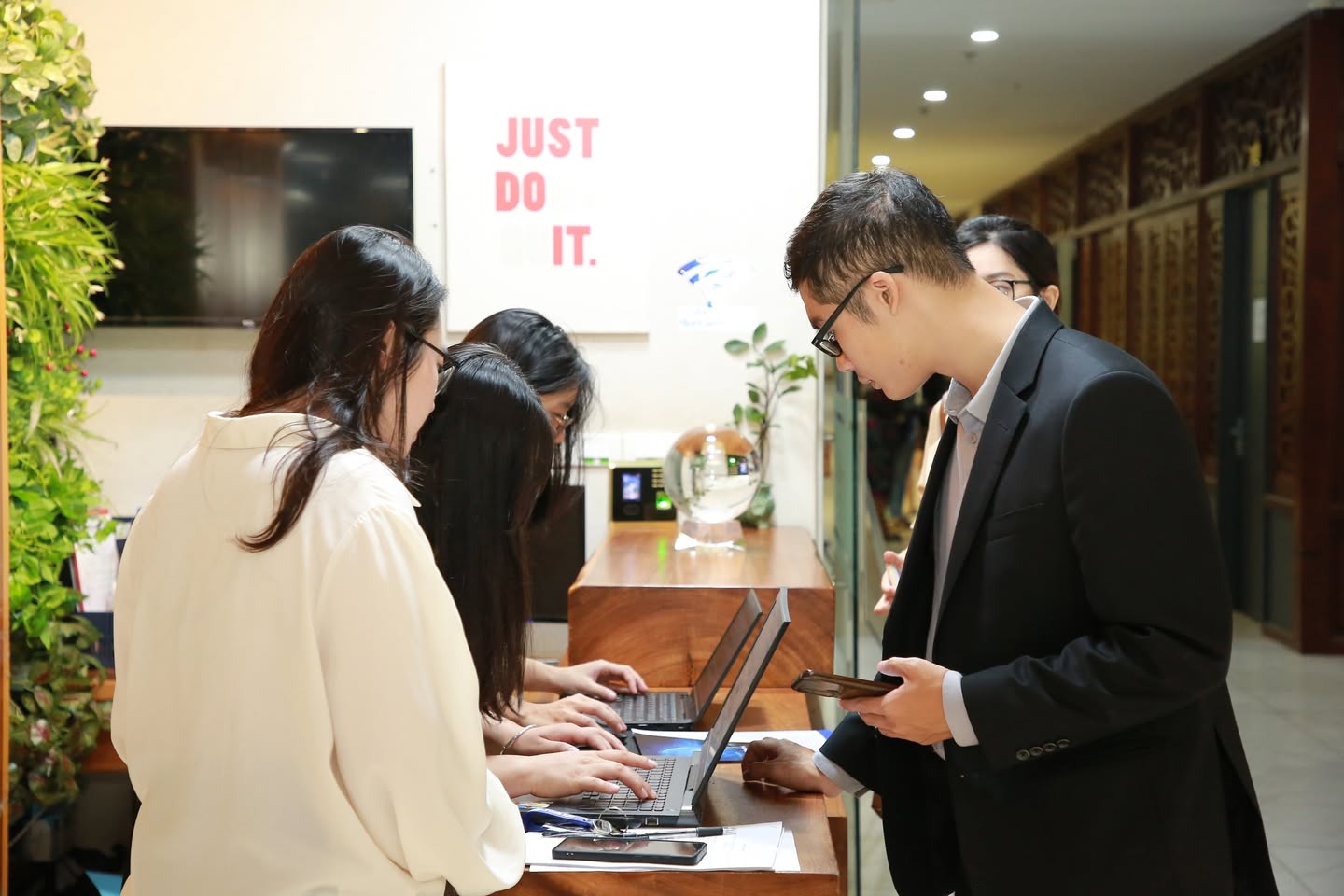 Sự kiện Bình Đẳng Giới Hà Nội của Reputa & TUVA tại The Vuon