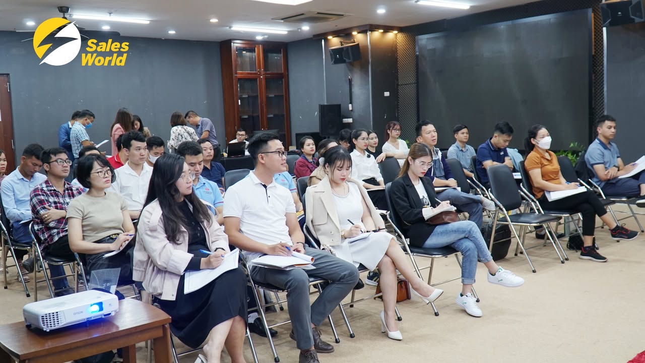 Hội thảo kinh doanh Hà Nội của Sales World tại The Vuon
