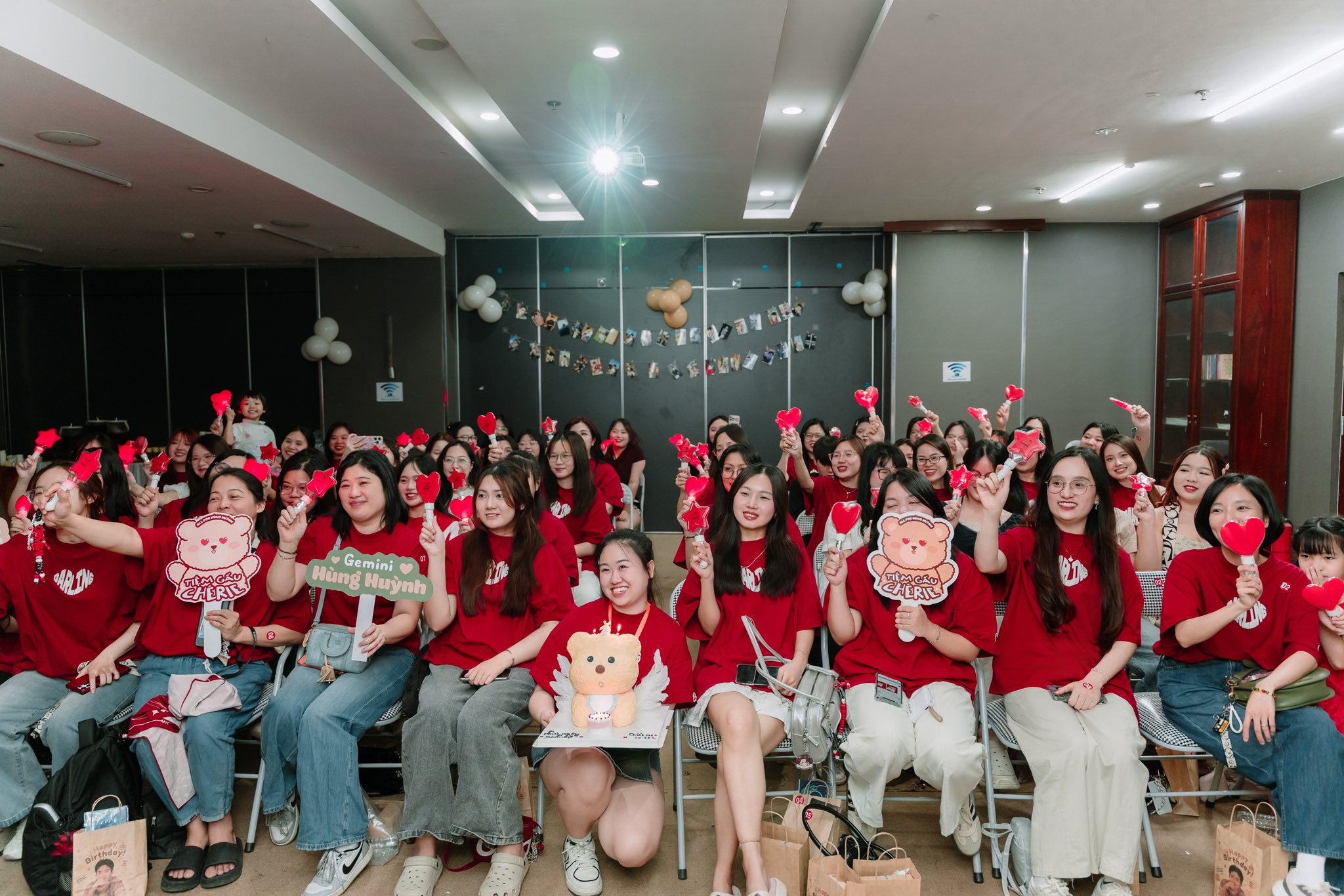Sinh nhật Gemini Hùng Huỳnh bùng nổ cảm xúc tại The Vuon 