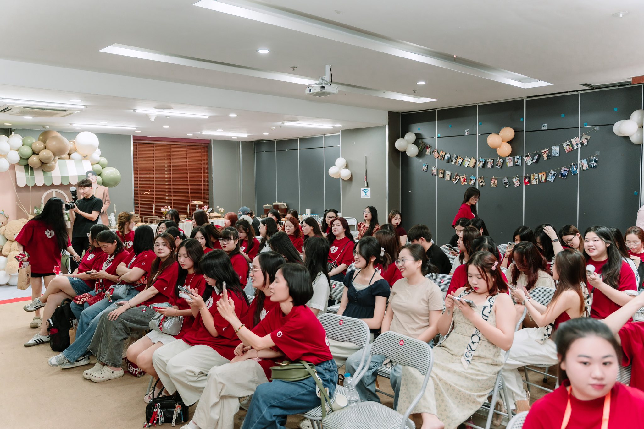 Sinh nhật Gemini Hùng Huỳnh bùng nổ cảm xúc tại The Vuon 