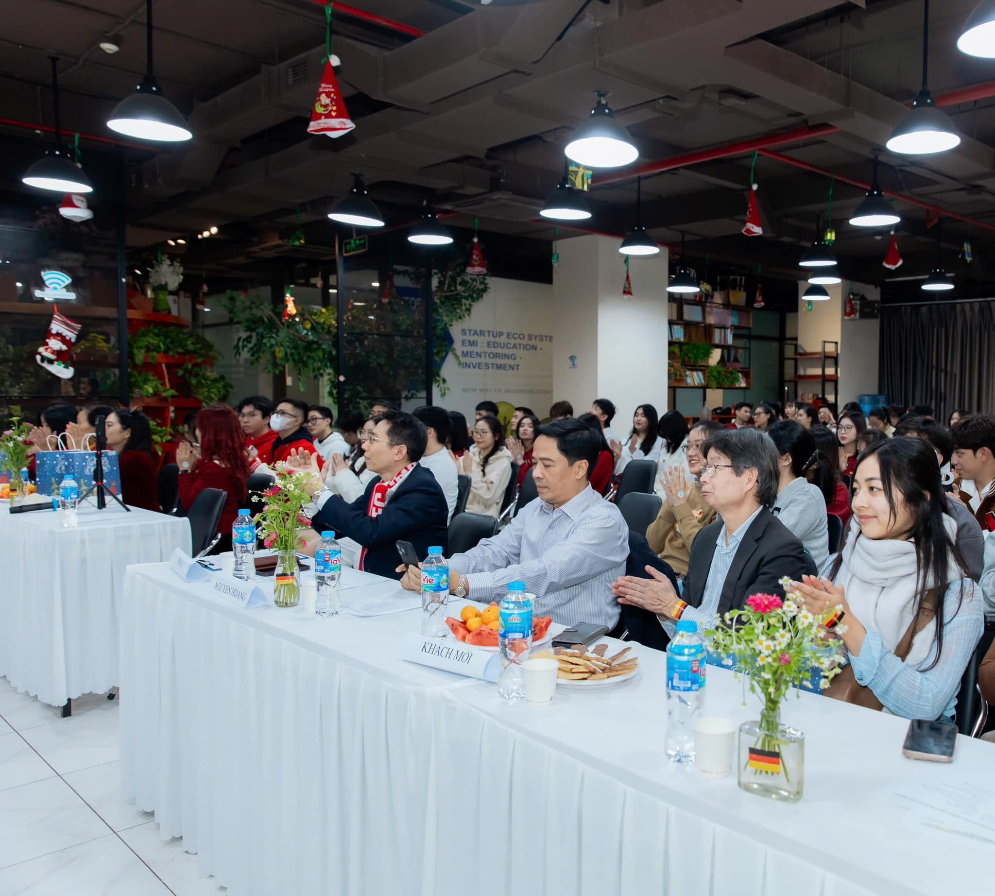 Trung tâm Trabi tổ chức sự kiện giáng sinh tại The Vuon Giảng Võ 