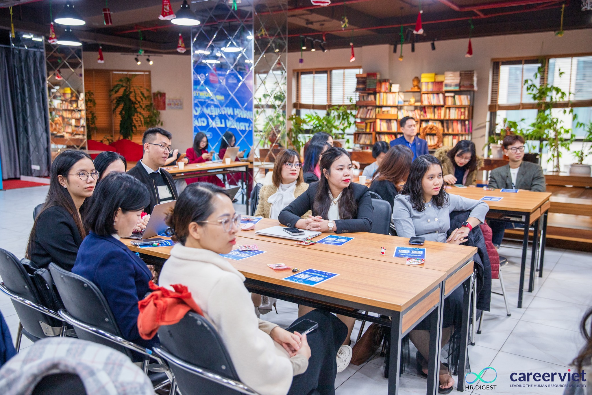 HR Growth Path 2024 HN: Xây dựng IDP tại The Vuon Hà Nội 
