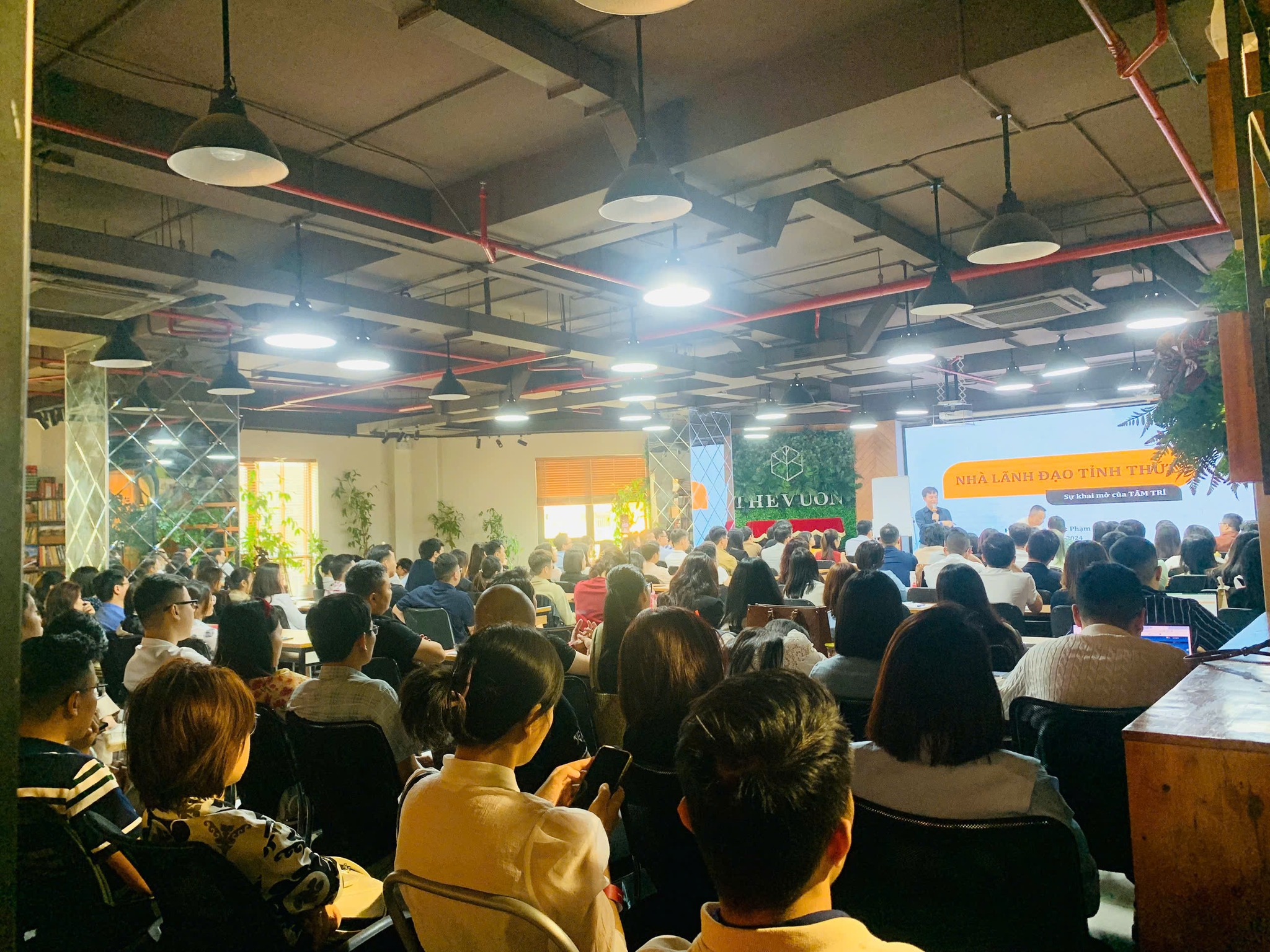 Talkshow phát triển tư duy tại The Vuon