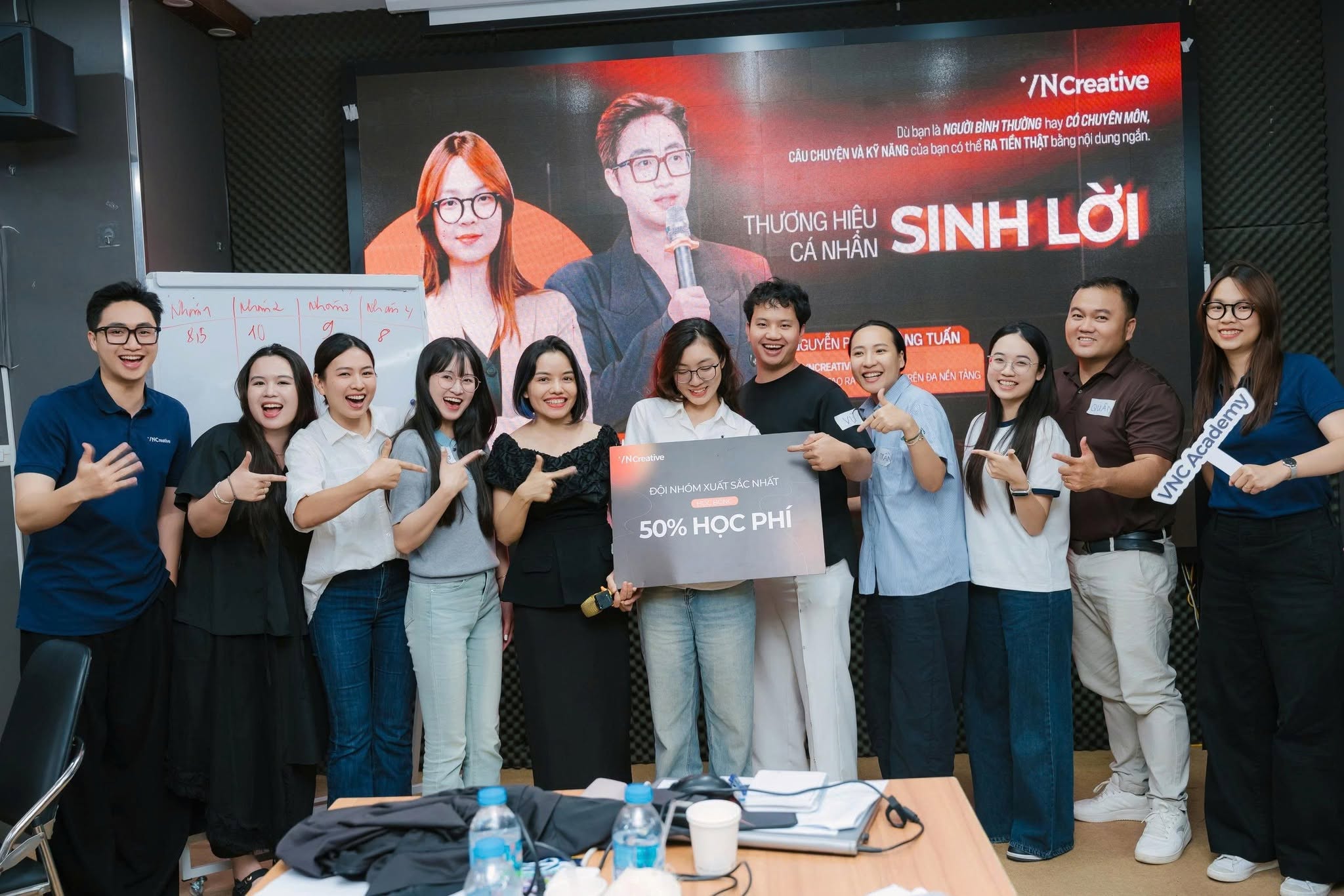 Bùng nổ cảm hứng tại talkshow thương hiệu cá nhân cùng VN Creative tại The Vuon 