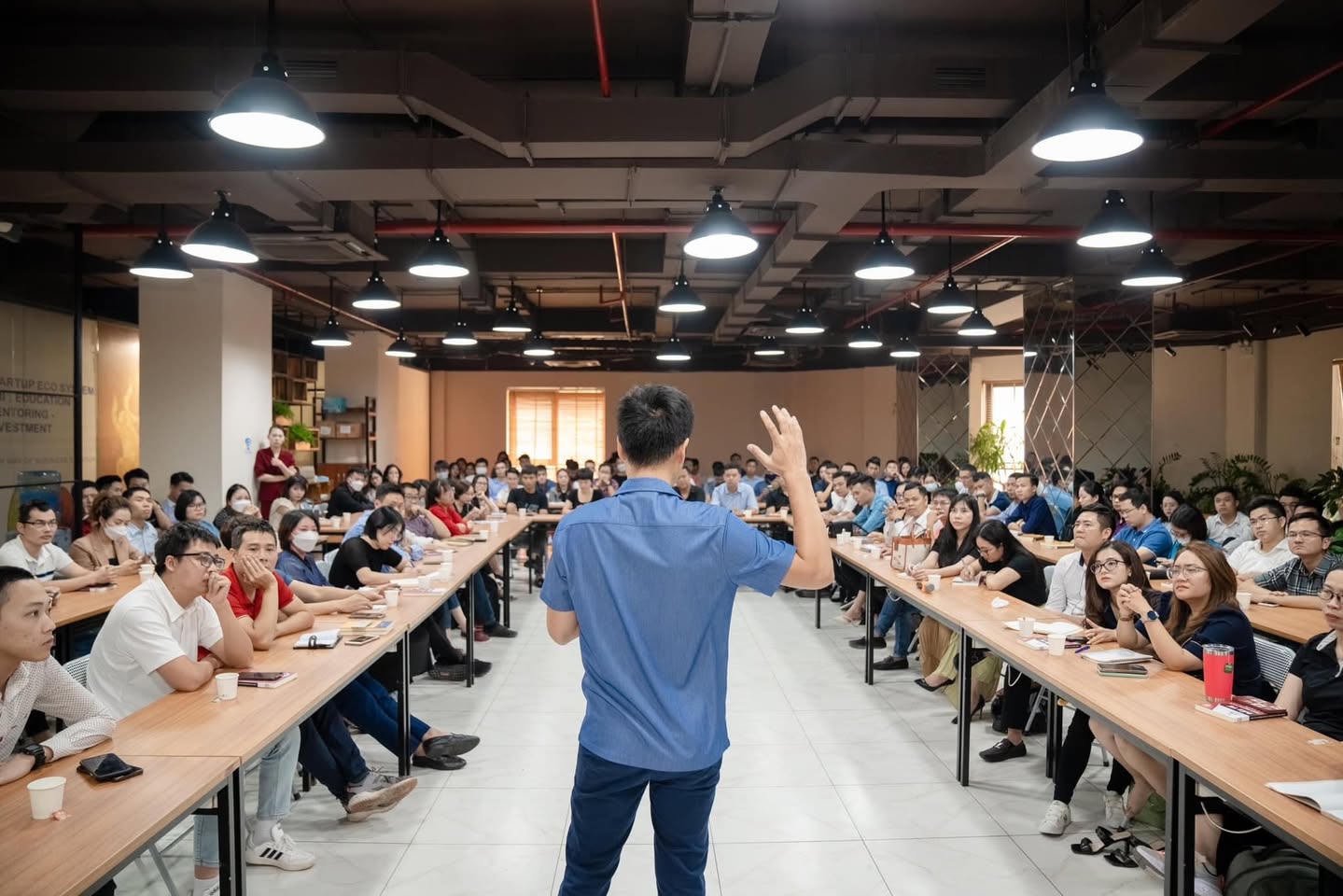 Hội thảo bất động sản Trần Minh tại The Vuon Luxury Garden Office 