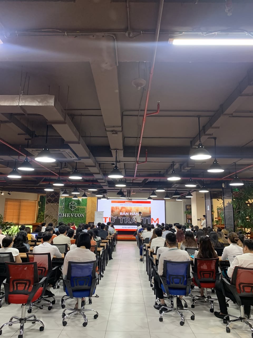 CEO ABBANK Phạm Duy Hiếu chia sẻ tư duy bán hàng đột phá tại The Vuon
