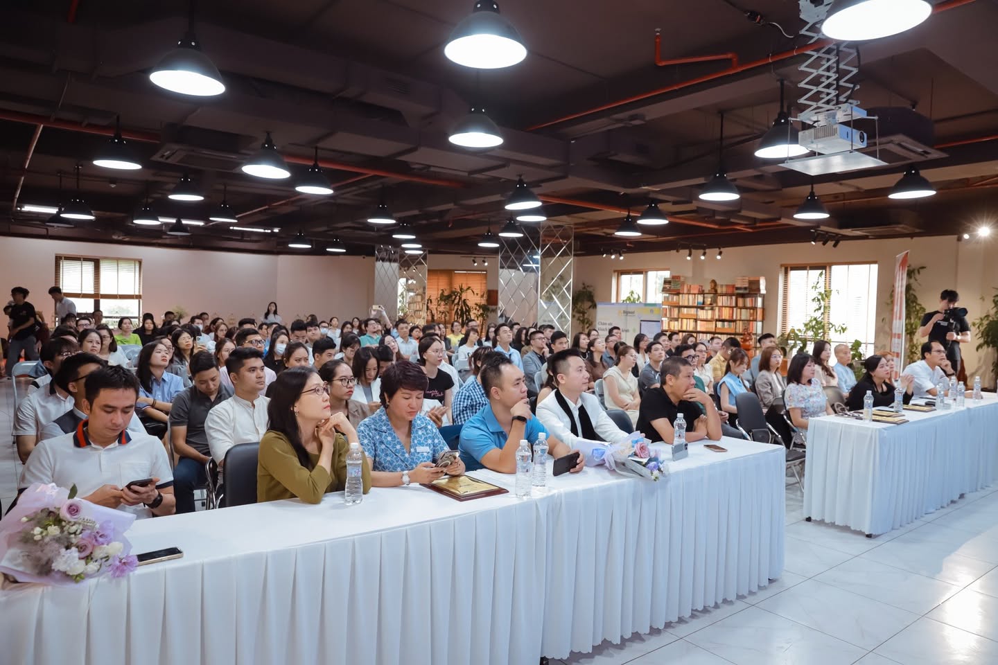 Talkshow Loyalty Marketing Hà Nội tại The Vuon – Giải pháp giữ chân khách hàng 