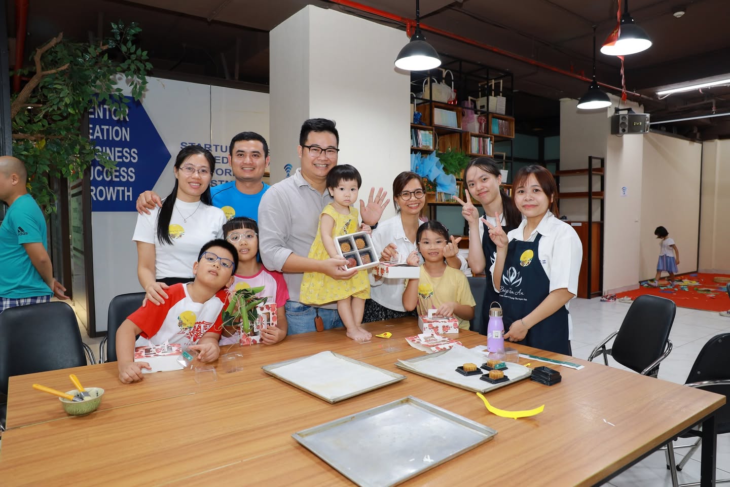 Workshop làm bánh trung thu cho bé tại The Vuon - Trải nghiệm ý nghĩa cùng gia đình