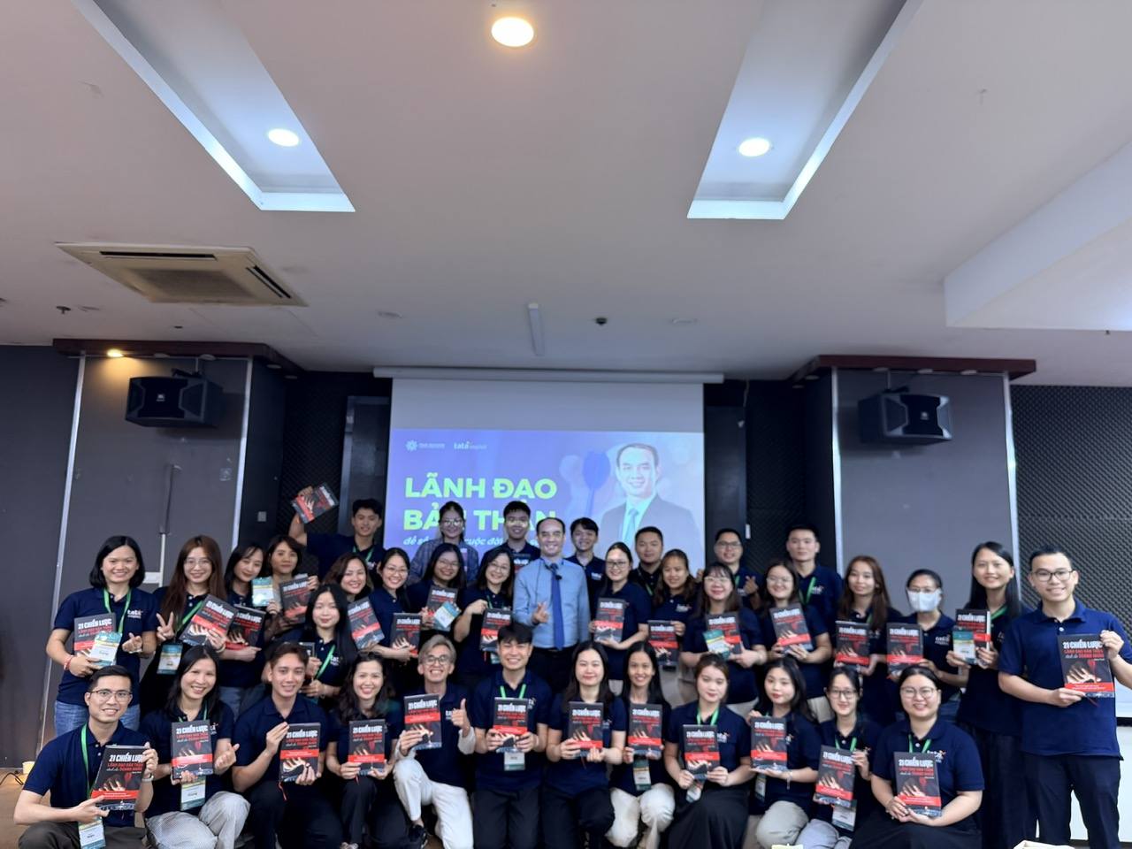 Workshop lãnh đạo bản thân tại The Vuon Luxury Garden Office 