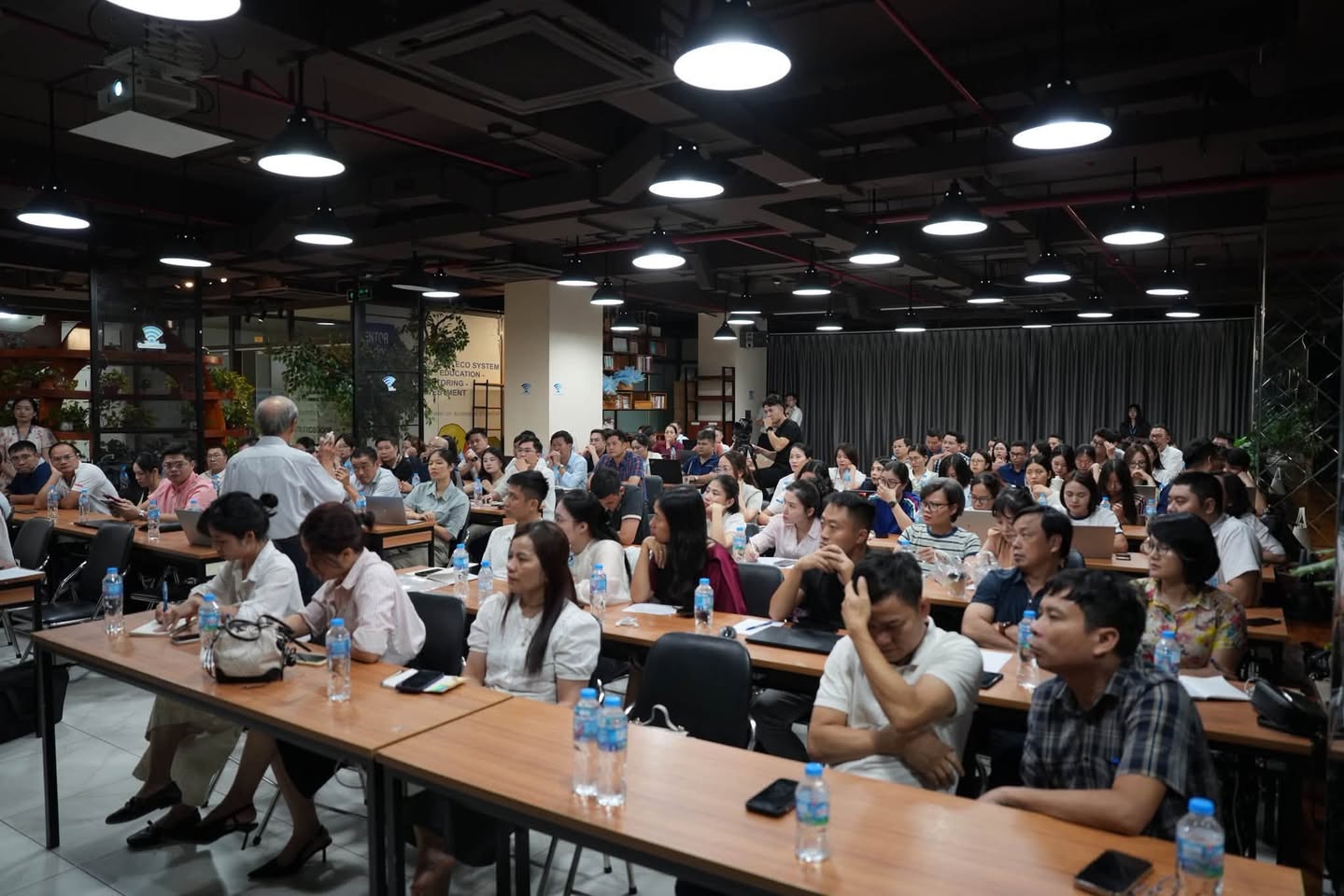 Nhìn lại workshop Luật Đấu thầu 2026 tại The Vuon Hà Nội
