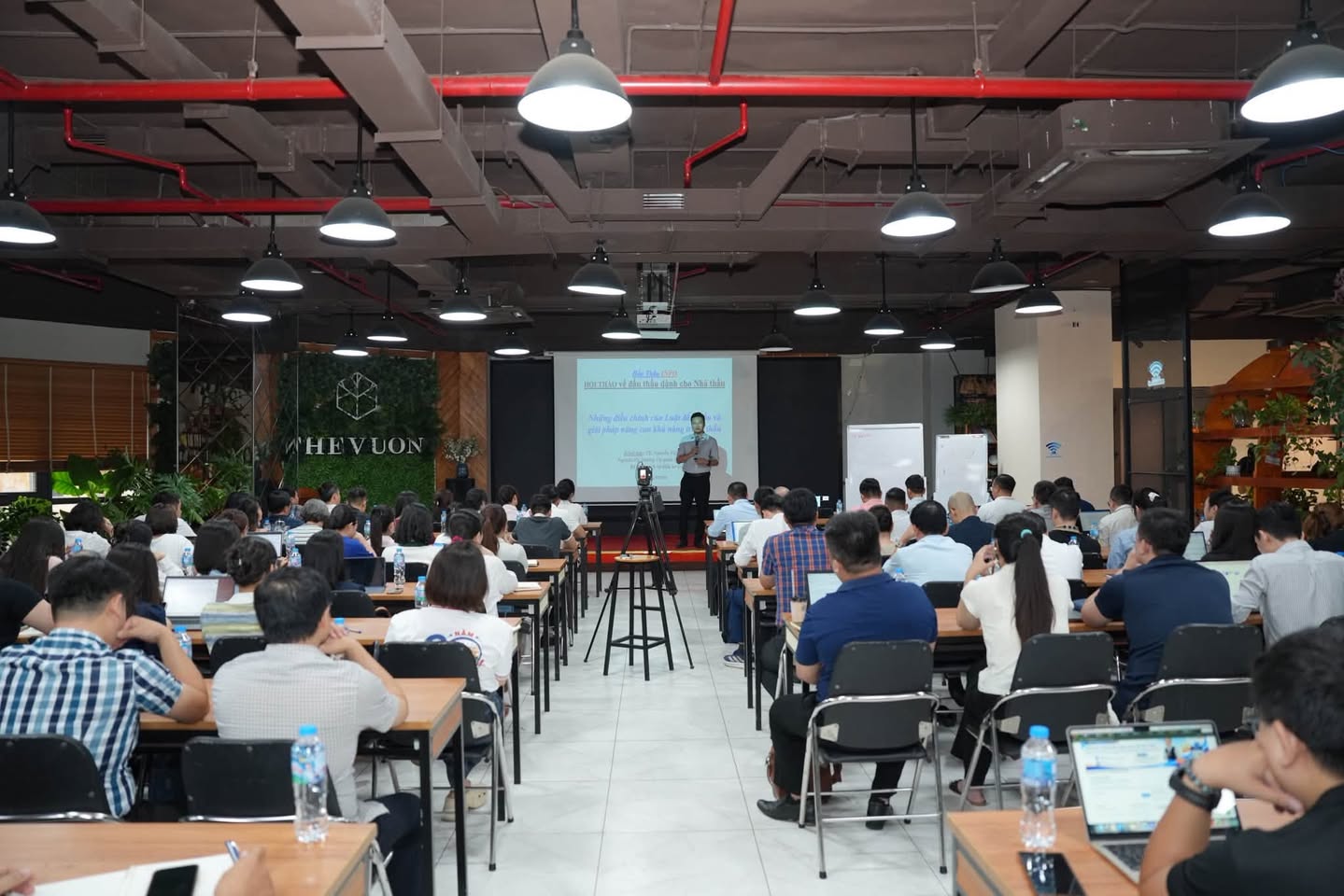 Nhìn lại workshop Luật Đấu thầu 2026 tại The Vuon Hà Nội