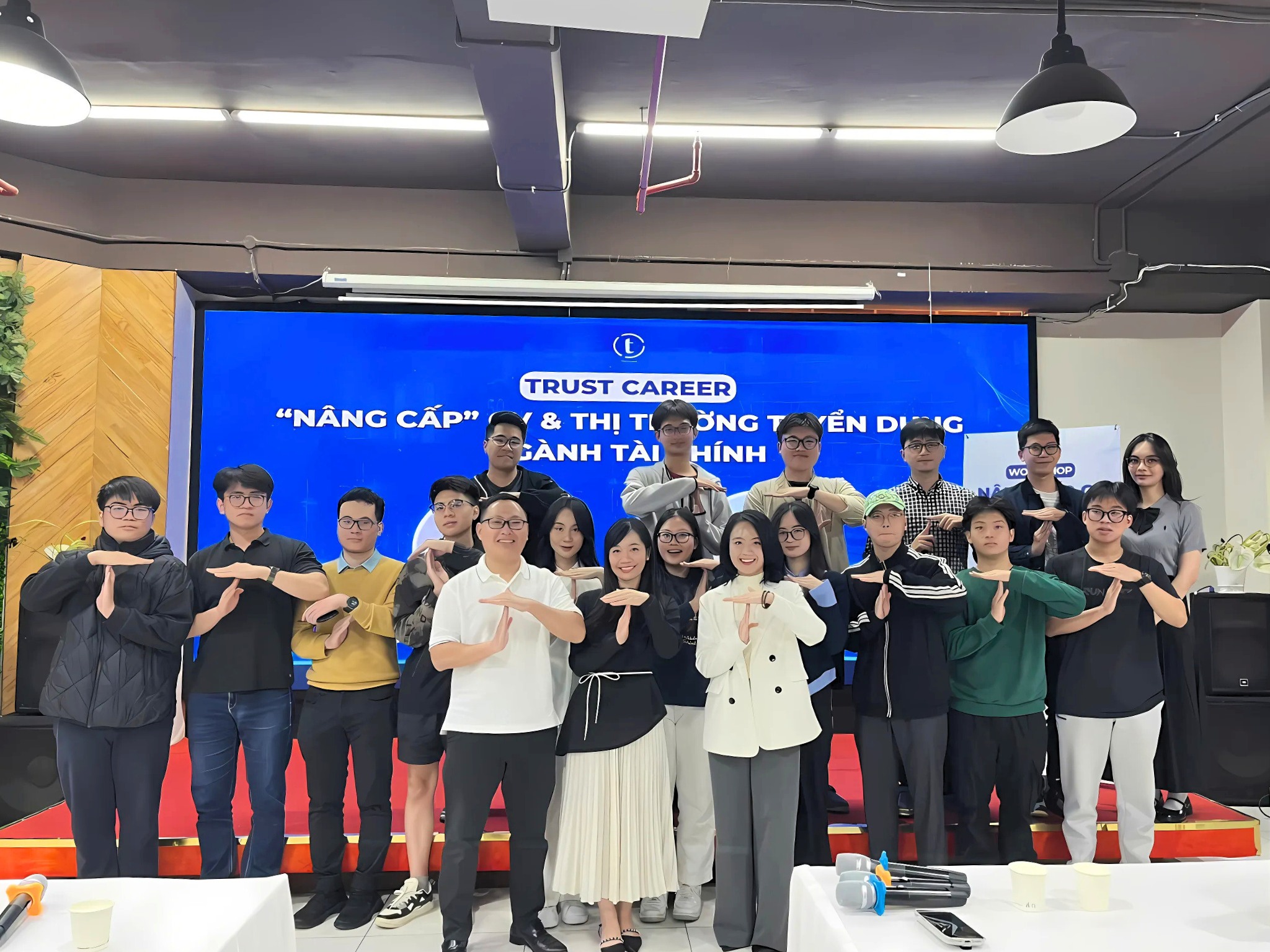Trust Career tổ chức sự kiện workshop tài chính thành công tại The Vuon