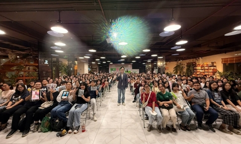 Workshop chia sẻ kinh nghiệm học IELTS hiệu quả cùng thầy Hoàng Huy tại The Vuon