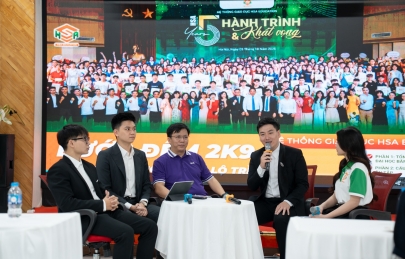 Talkshow hướng nghiệp “Bước đệm 2k9 - Hiểu kỳ thi, chọn đúng lộ trình” 