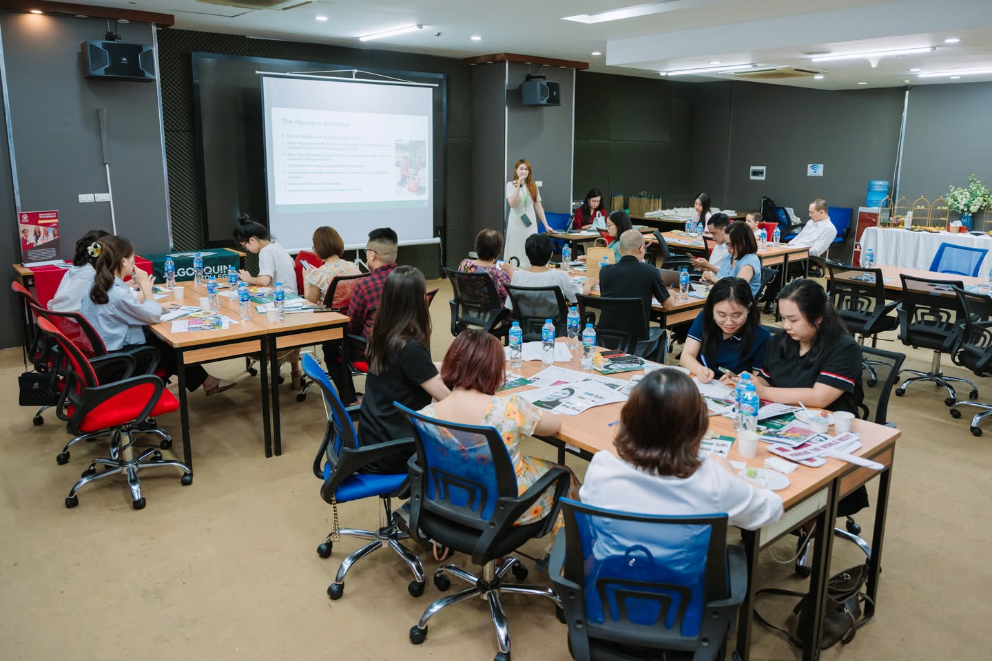 Workshop: Agent Training Workshop – Ottawa Focus của Trường Cao đẳng danh tiếng Algonquin College tại The Vuon