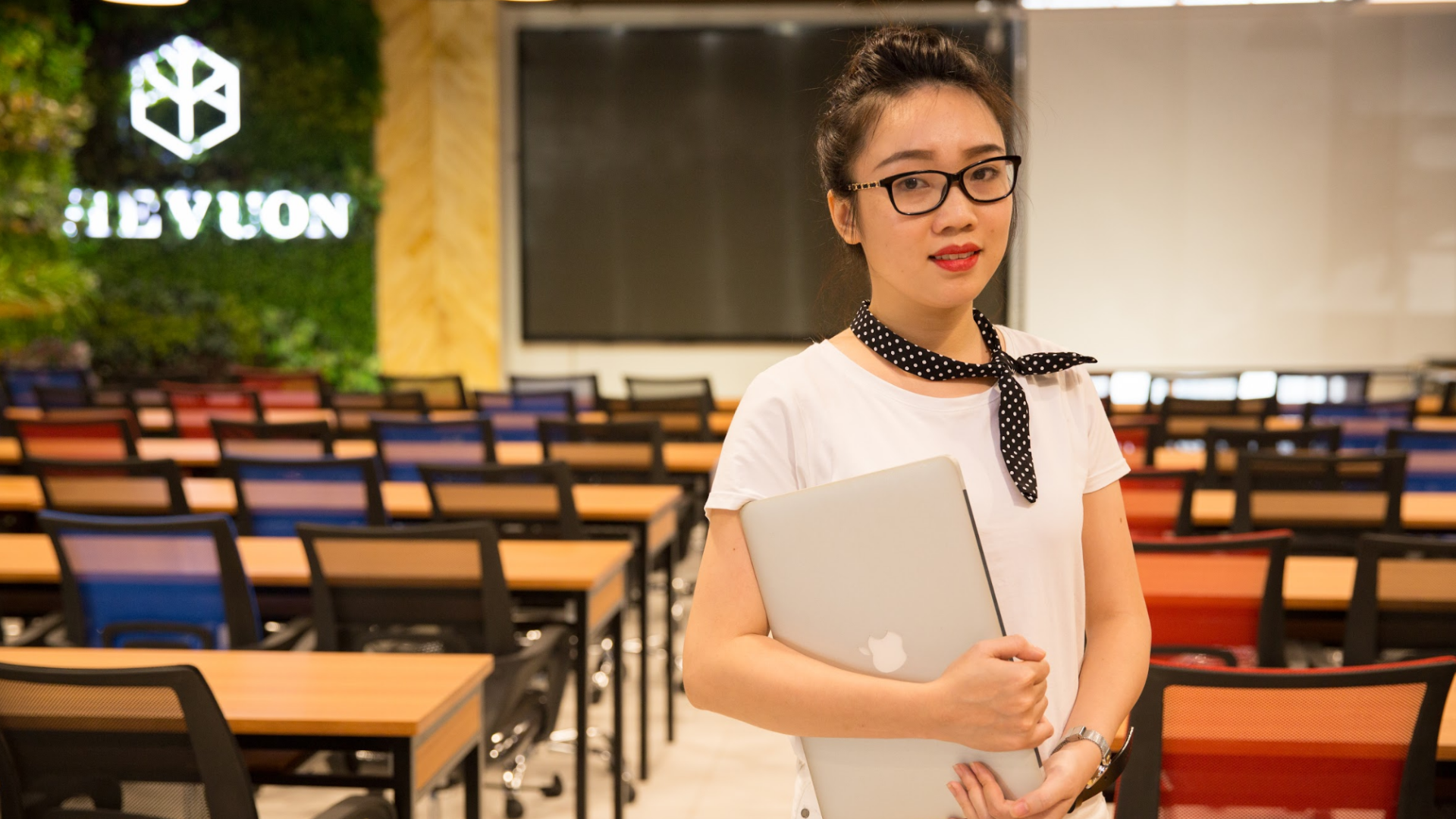 Khám phá coworking space Hà Nội giá rẻ