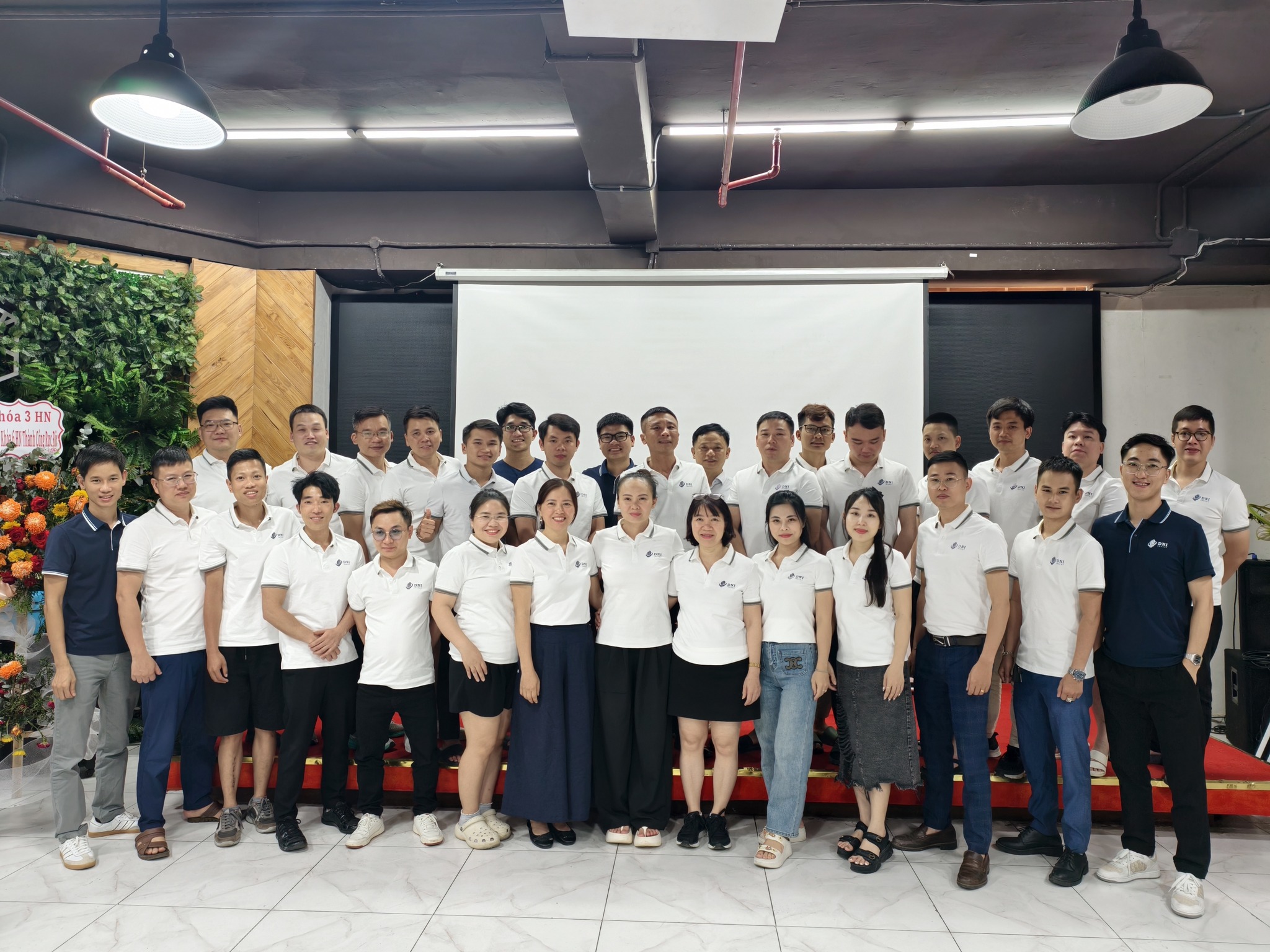 Sự kiện đầu tư ngoại hối DNI Invest Forex tại The Vuon 