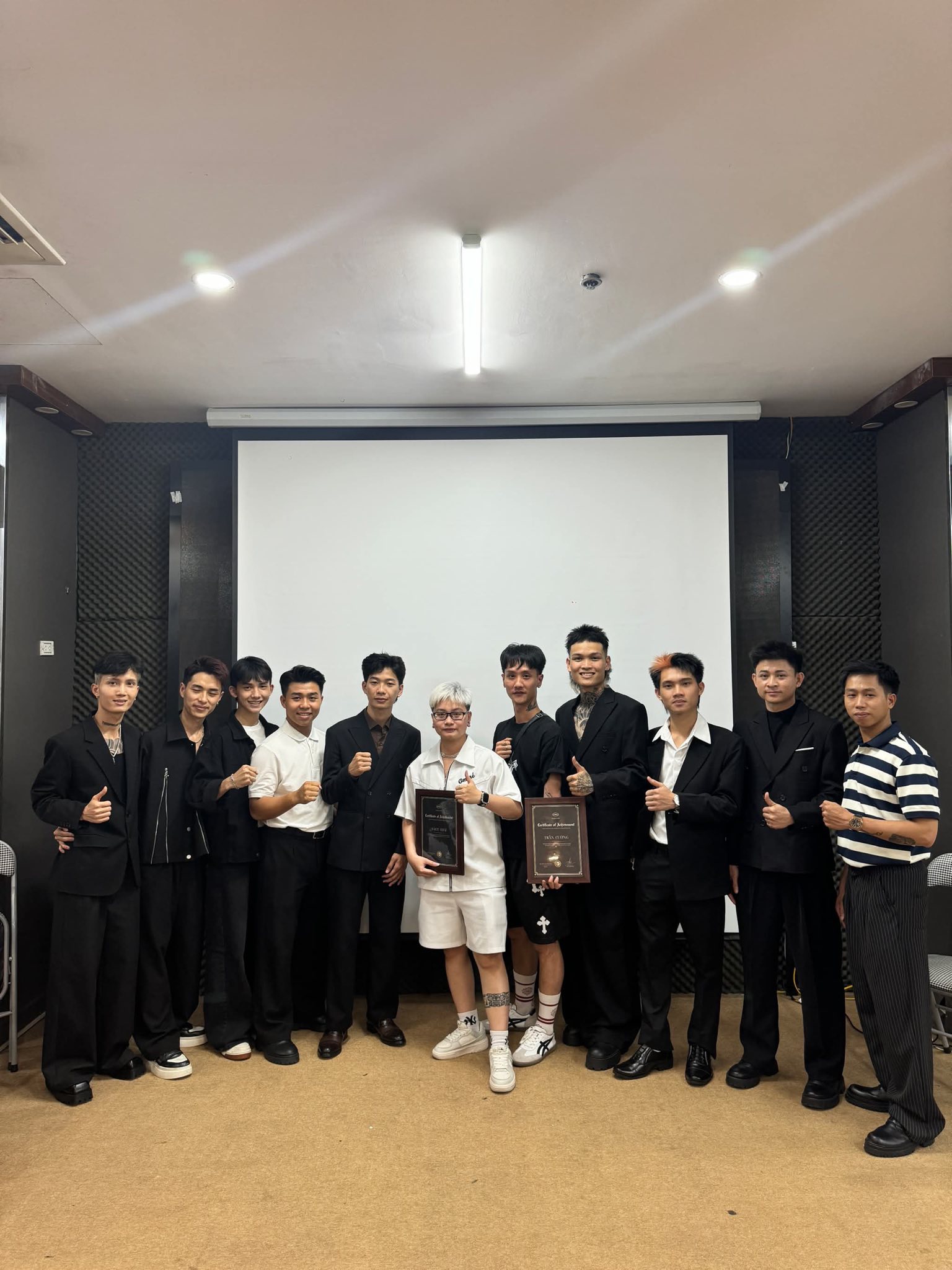 Khoá đào tạo thợ tóc chuyên nghiệp tại The Vuon
