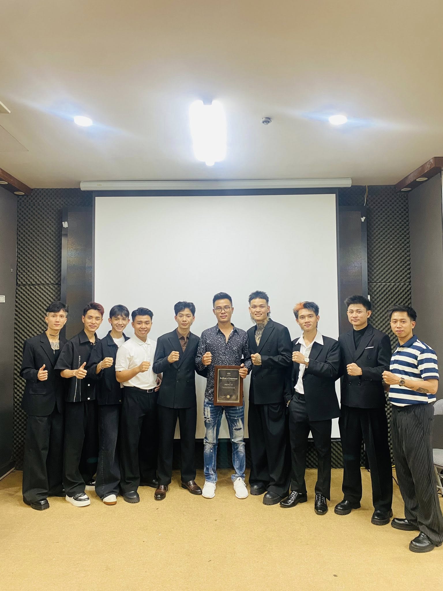 Khoá đào tạo thợ tóc chuyên nghiệp tại The Vuon