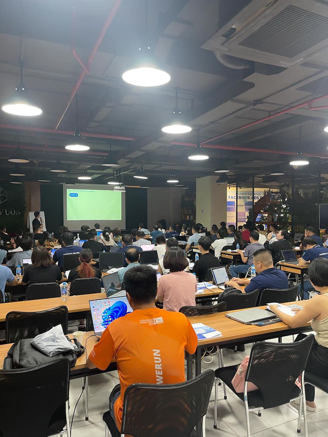Salomon Education tổ chức khóa học Facebook Ads Pro tại The Vuon 