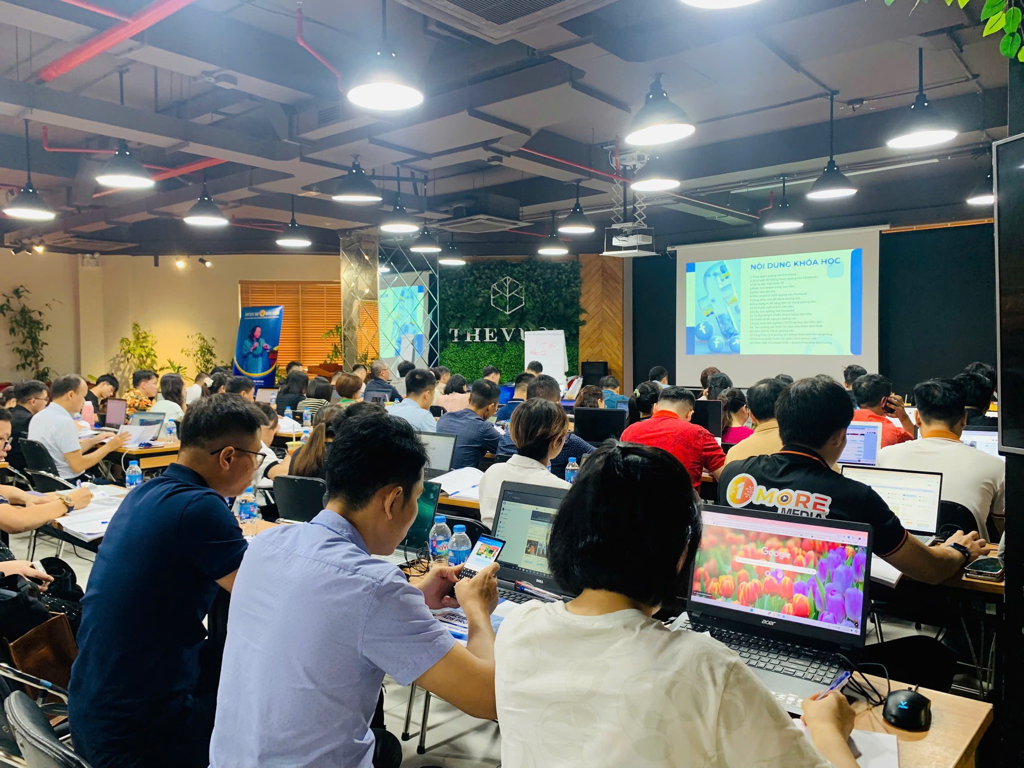 Salomon Education tổ chức khóa học Facebook Ads Pro tại The Vuon 
