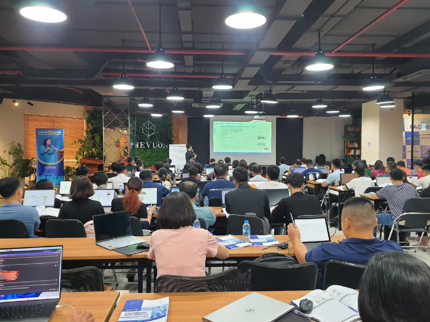 Khoá học Facebook Ads tại The Vuon 