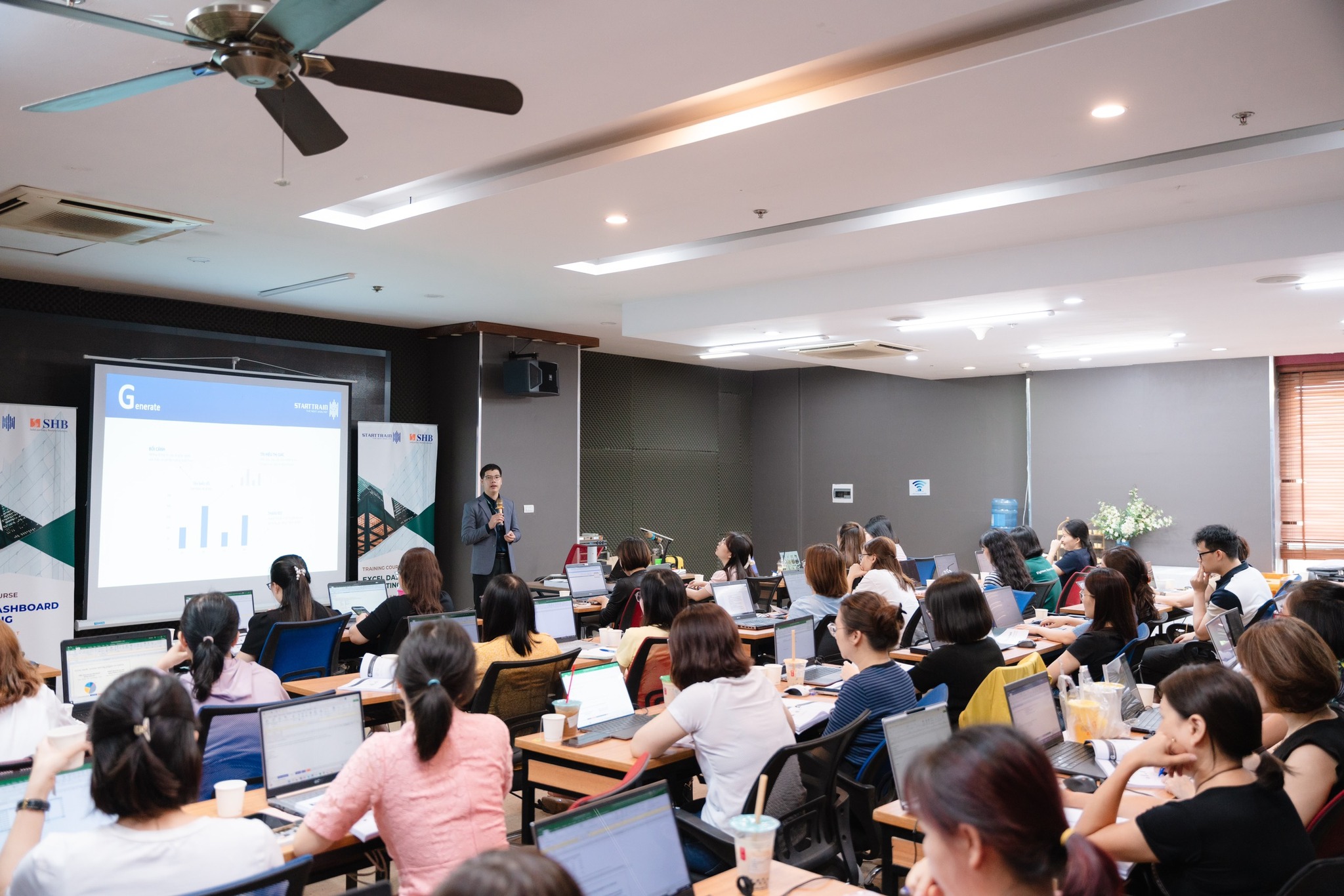 SHB tổ chức khóa đào tạo Quản lý dữ liệu & Dashboard Reporting tại The Vuon