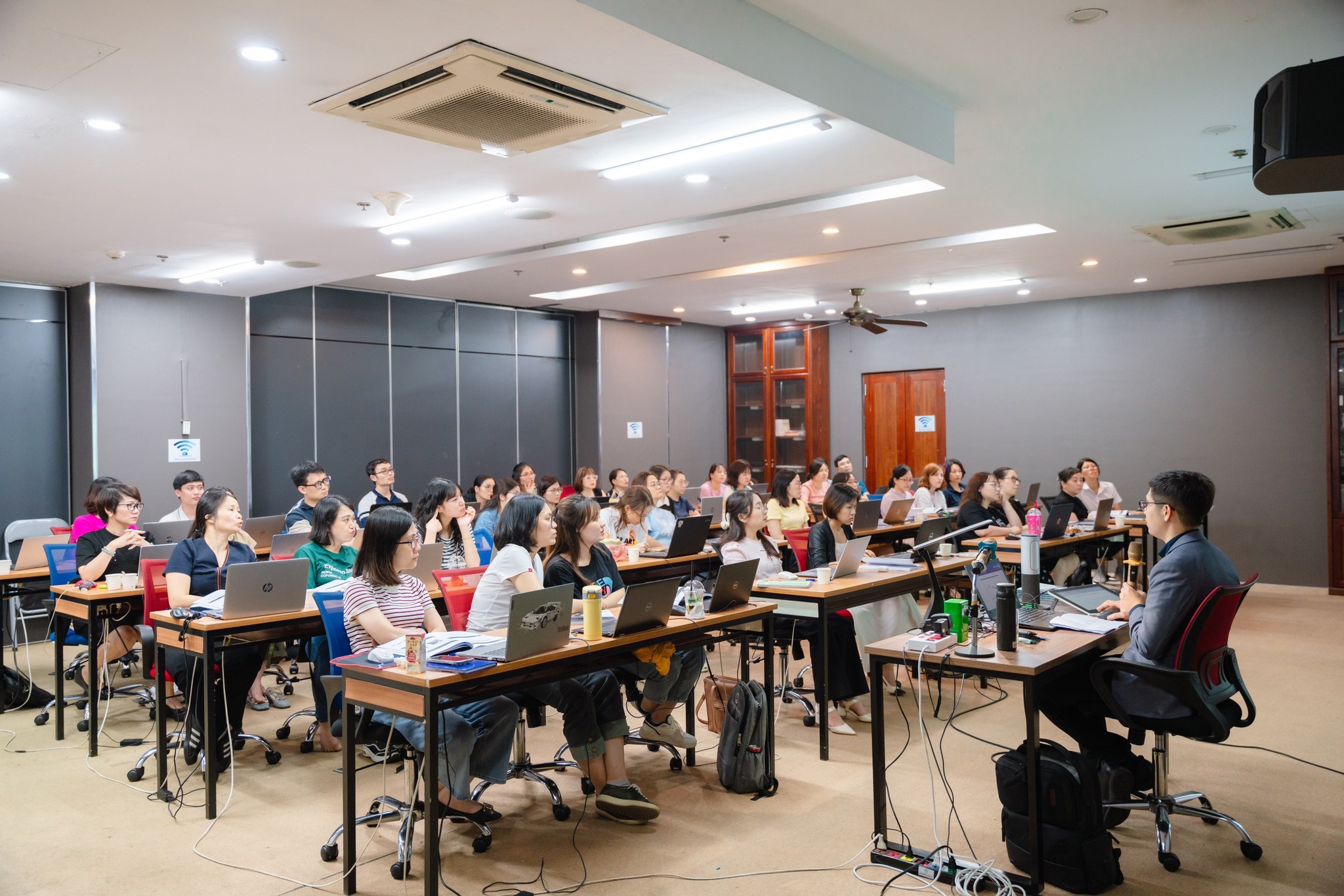 SHB tổ chức khóa đào tạo Quản lý dữ liệu & Dashboard Reporting tại The Vuon
