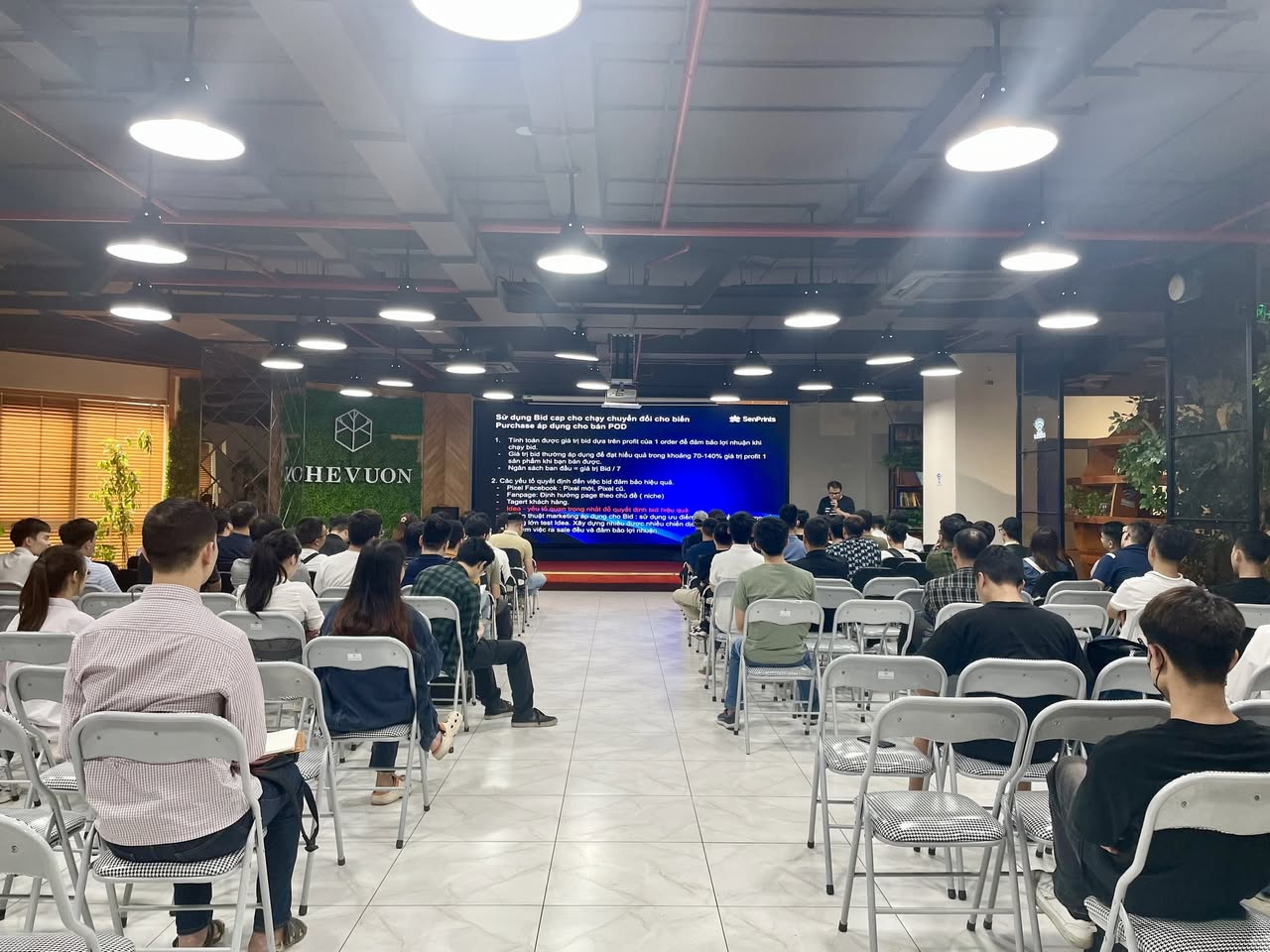 Bí quyết chạy Facebook Ads bán POD hiệu quả – Bật mí từ workshop SenPrints tại The Vuon