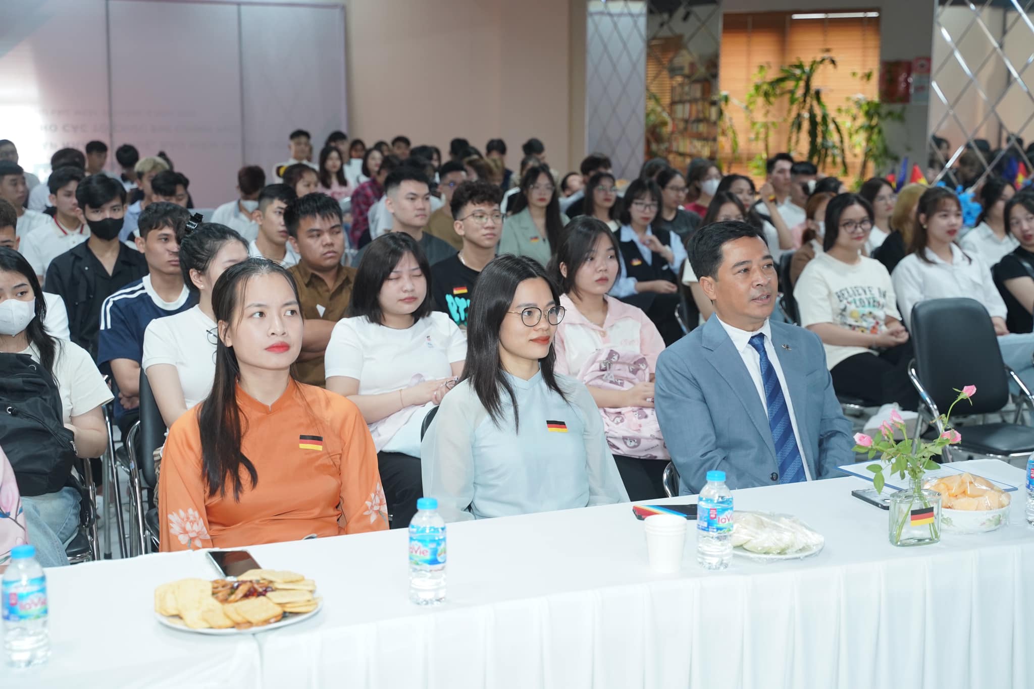  TRABI tổ chức sự kiện khai giảng năm học mới tại The Vuon