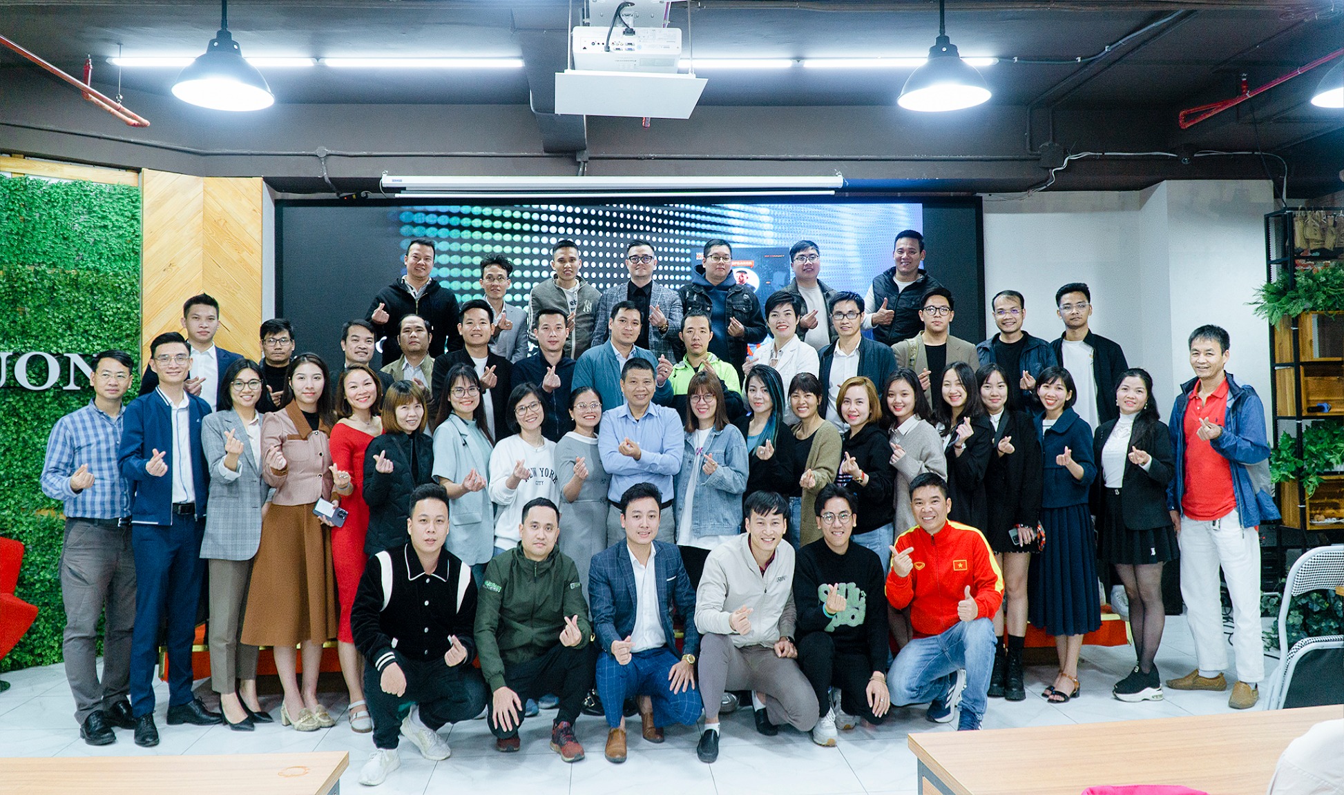 Khóa học ChatGPT của thầy Tuấn Hà Vinalink: Ứng dụng ChatGPT trong kinh doanh tại The Vuon